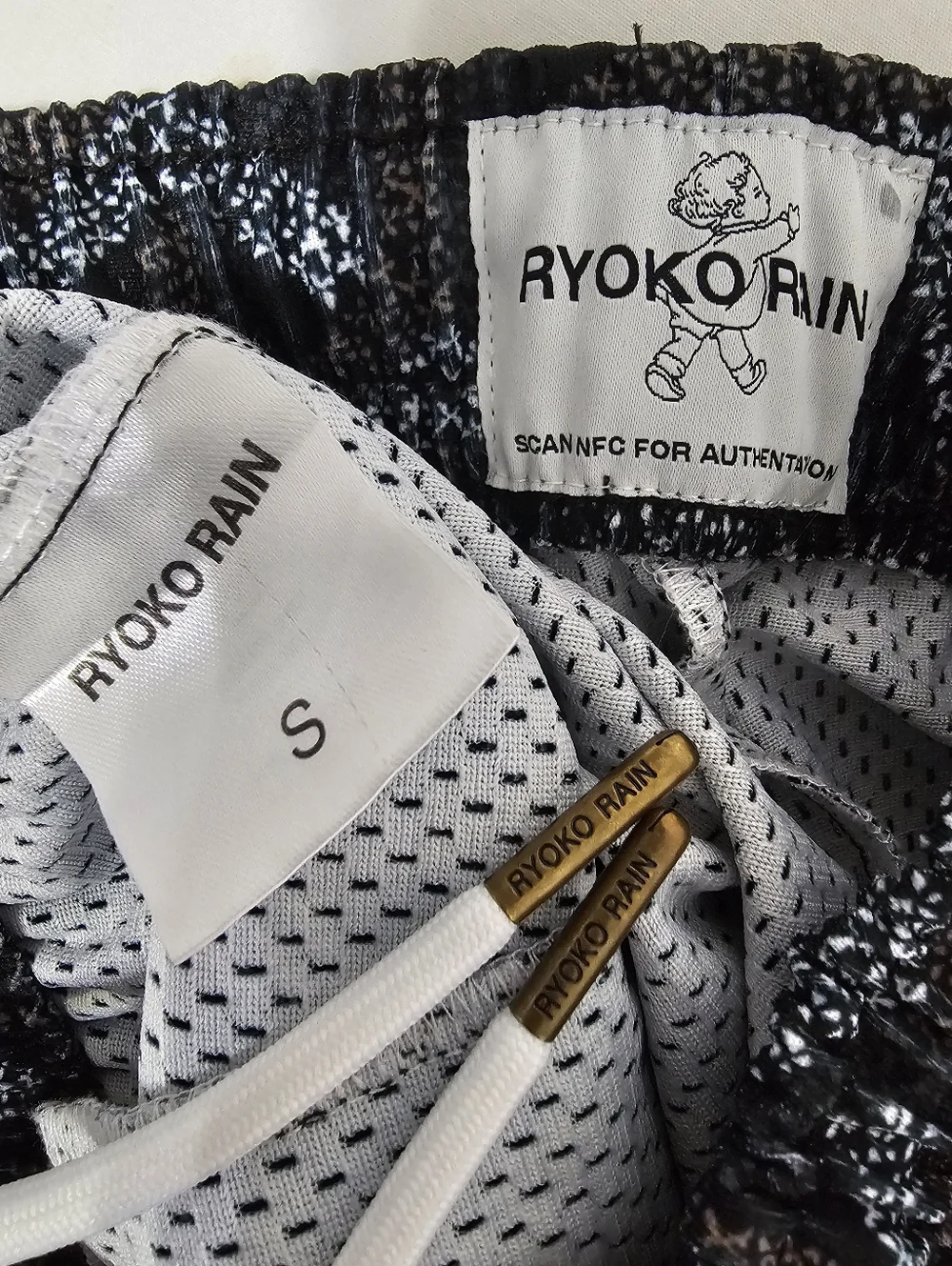 Ryoko Rain Patterned Athletic Shorts Size S Black White Streetwear - Picture 6 of 8